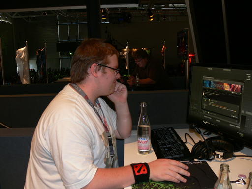 DOTA 2 - GamesCom 2011: Итоги турнира, награждение и фото отчет